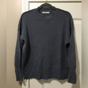 Moon & Madison Sweater EUC